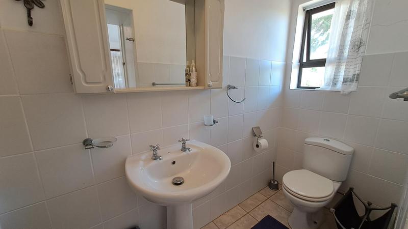 4 Bedroom Property for Sale in Jongensfontein Western Cape